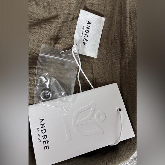 Women’s Casual Long-Sleeve Button Polo Shirt - Olive - High-low - Picture 3 of 3